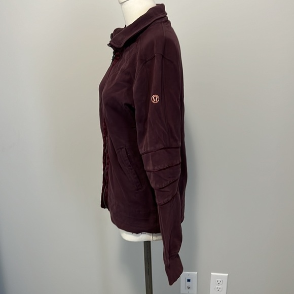 Lululemon Burgundy Zip up hoodie with pockets - Picture 3 of 12